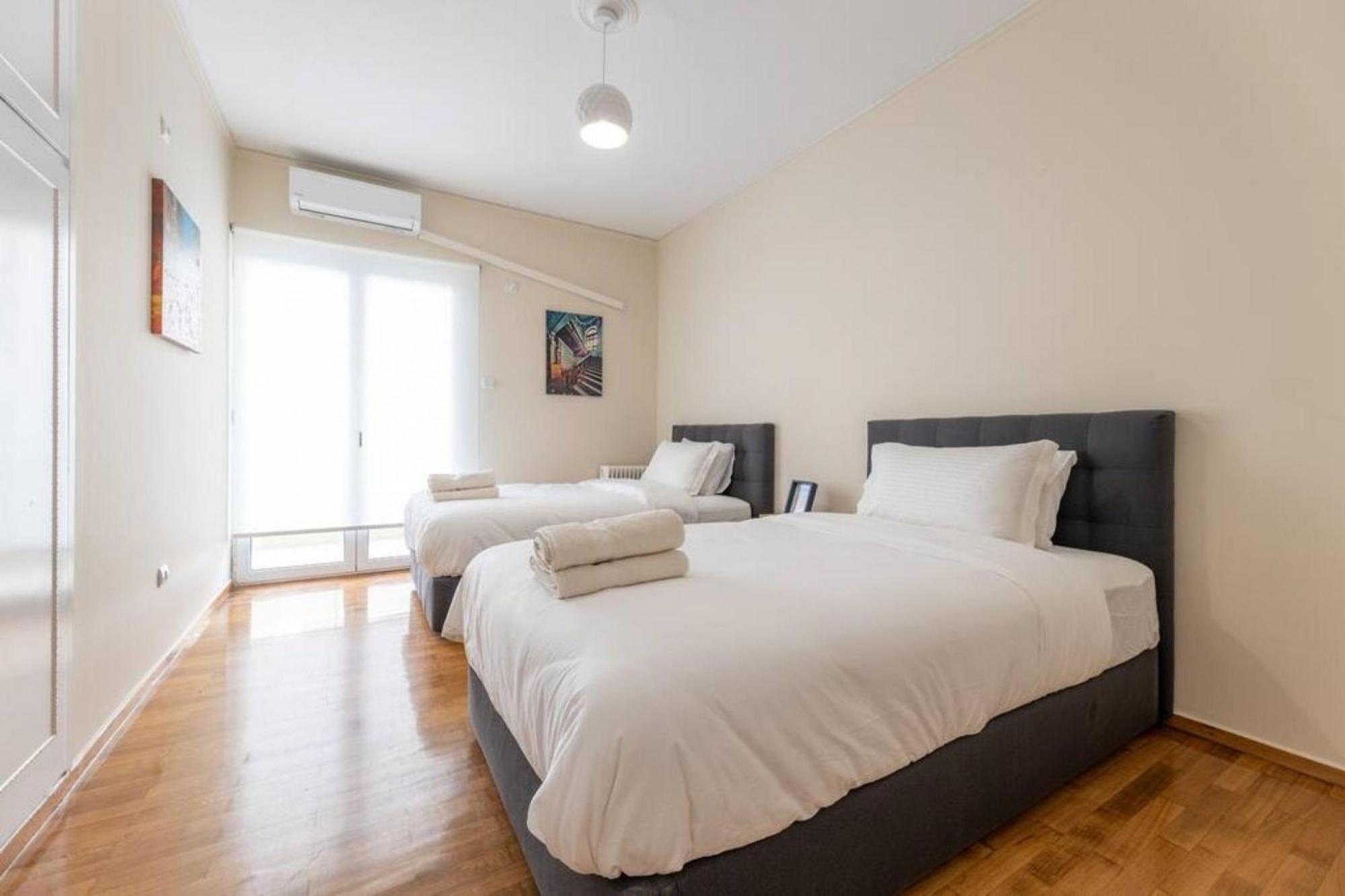 Amfitritis Family Lux Apartment At Palaio Faliro Афины Экстерьер фото