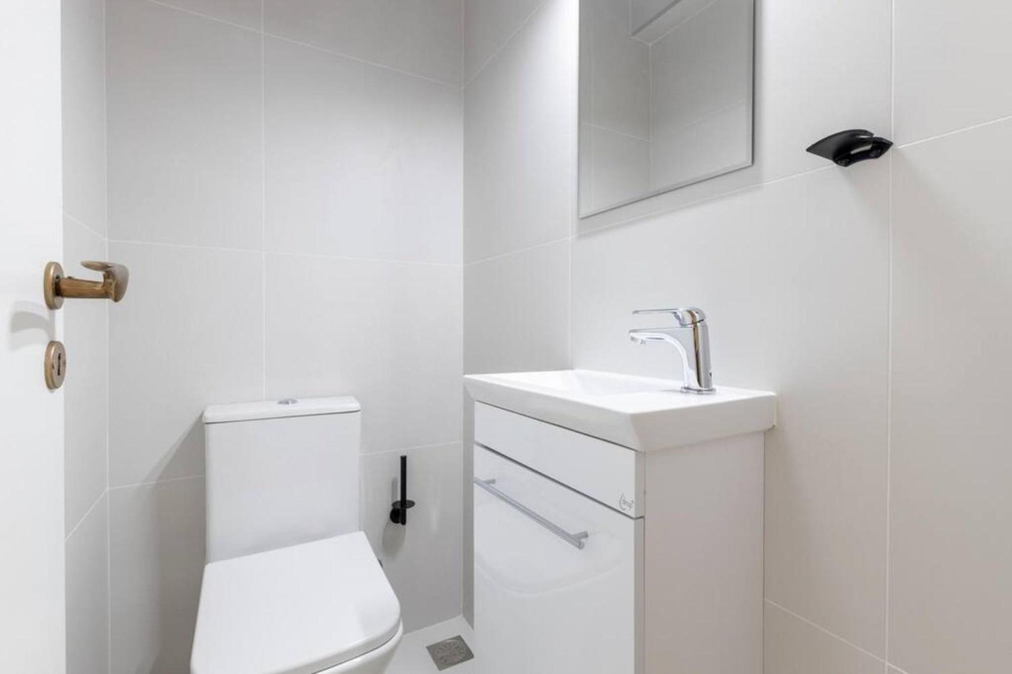 Amfitritis Family Lux Apartment At Palaio Faliro Афины Экстерьер фото