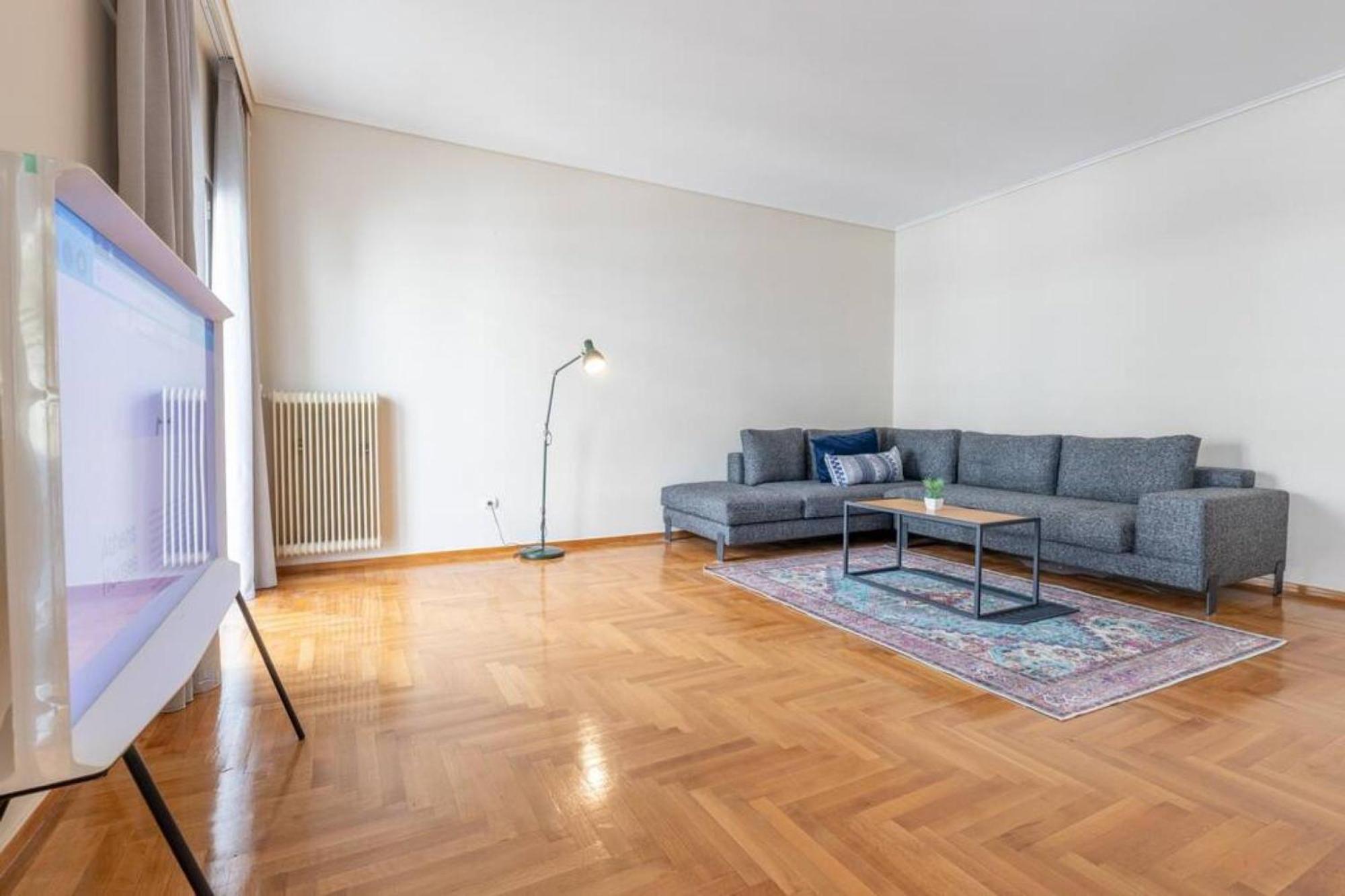 Amfitritis Family Lux Apartment At Palaio Faliro Афины Экстерьер фото