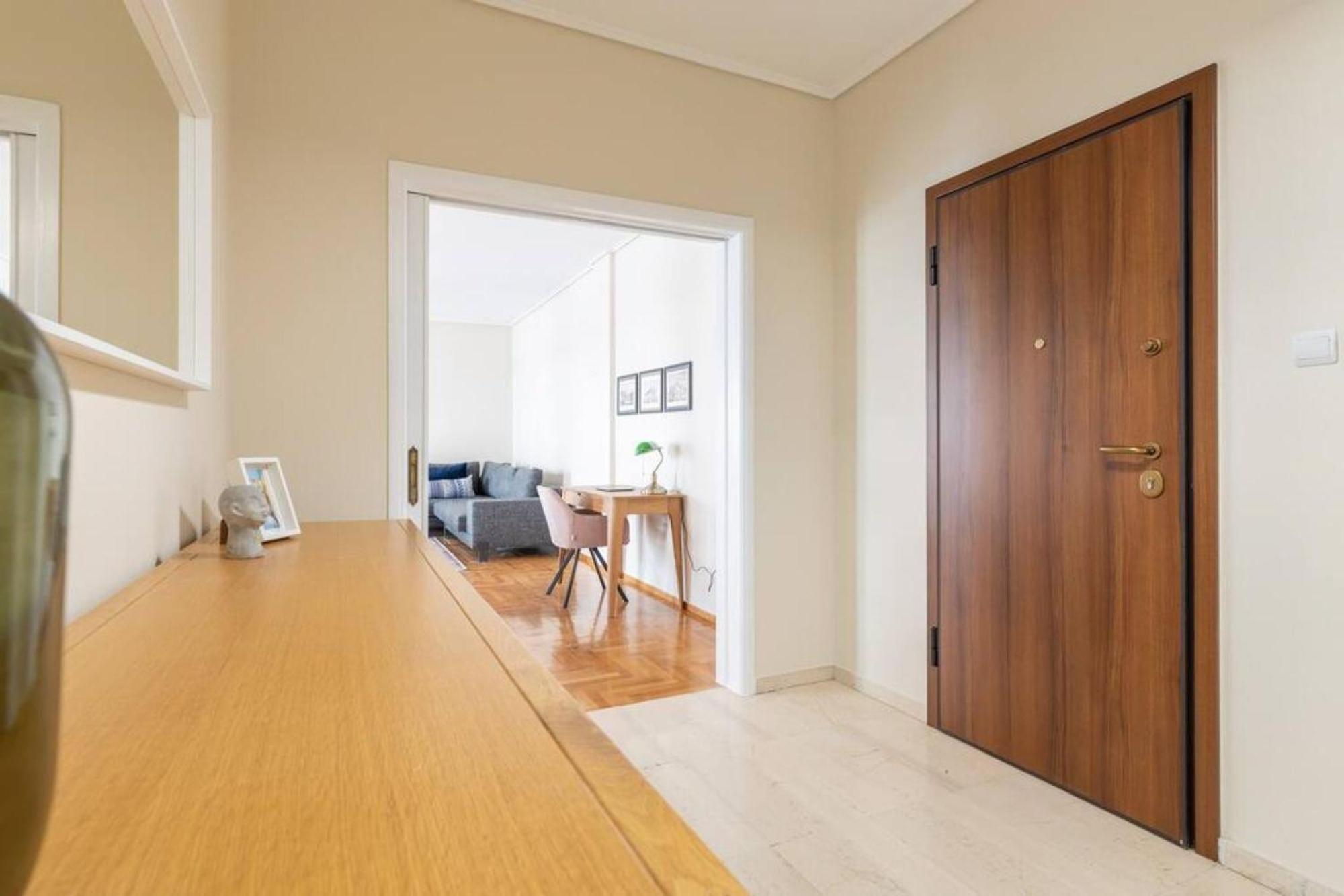 Amfitritis Family Lux Apartment At Palaio Faliro Афины Экстерьер фото