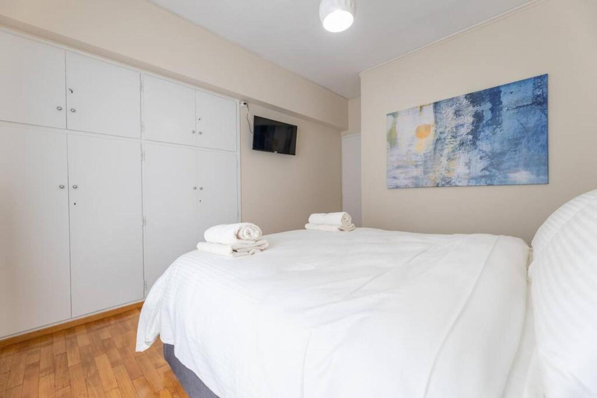 Amfitritis Family Lux Apartment At Palaio Faliro Афины Экстерьер фото